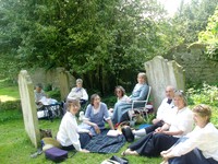 Wateringbury churchyard