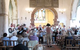 Singing at Peasmarsh
